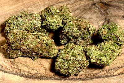 SUPER SILVER HAZE (DUTCH)